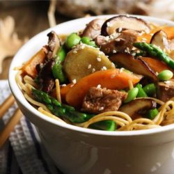 TUNA STIR-FRY ON WHOLE-WHEAT VERMICELLI